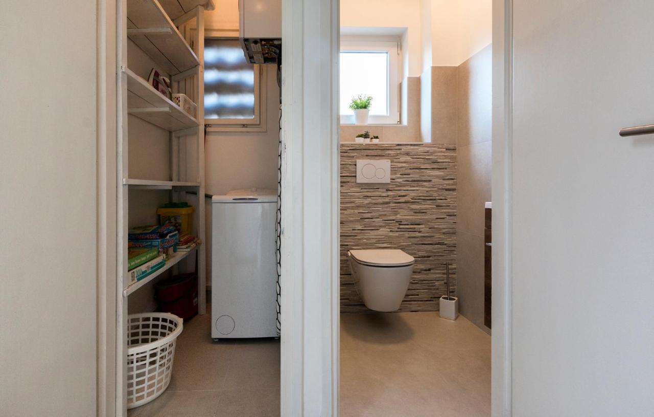 G&g With Swimming Pool Appartement Pula
